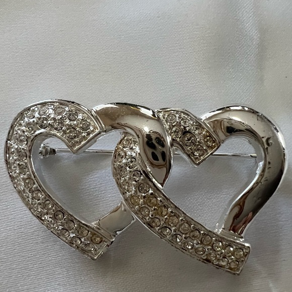 Double heart brooch - Picture 1 of 7